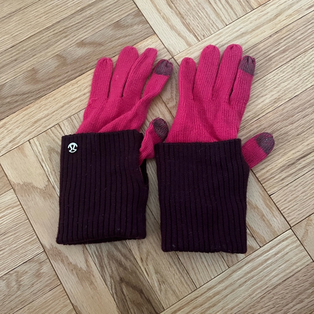 Lululemon Pink and Burgundy Knit Gloves